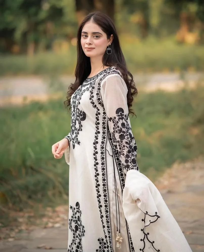 Dur-e-Fishan - 3 Piece Suit