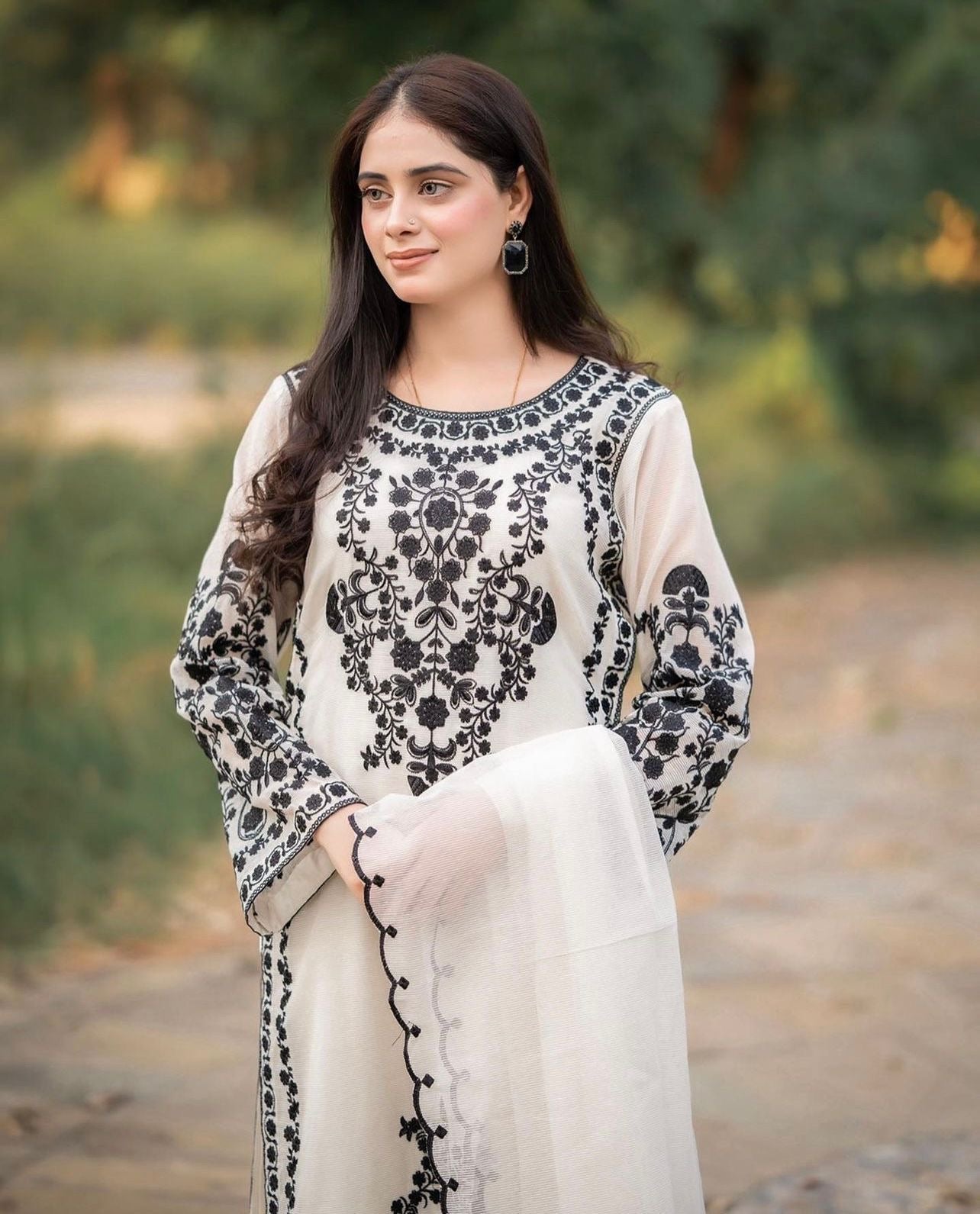 Dur-e-Fishan - 3 Piece Suit