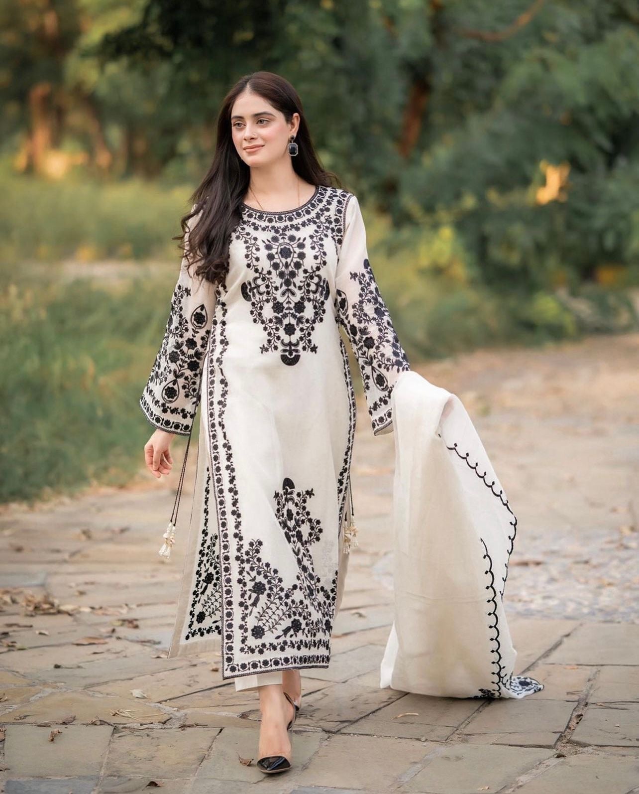 Dur-e-Fishan - 3 Piece Suit