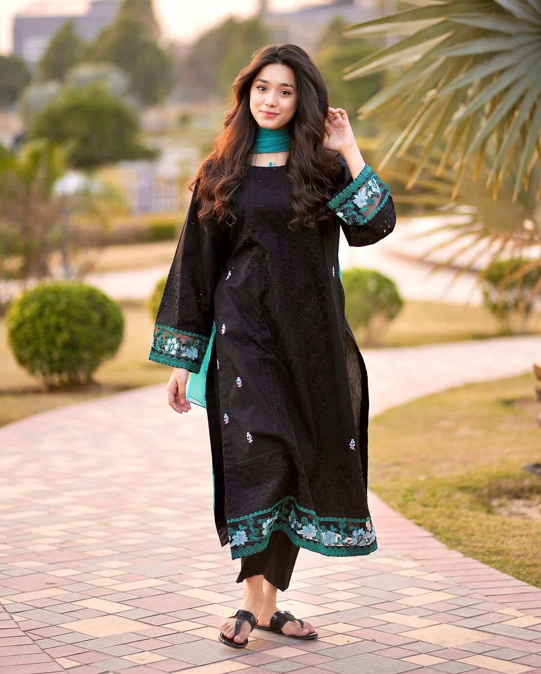 Sofia - 3 Piece Suit