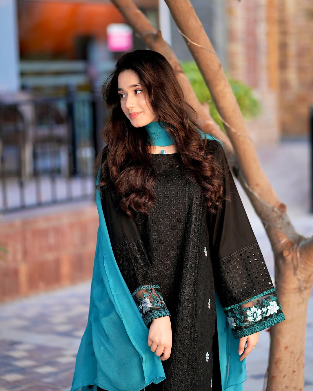 Sofia - 3 Piece Suit