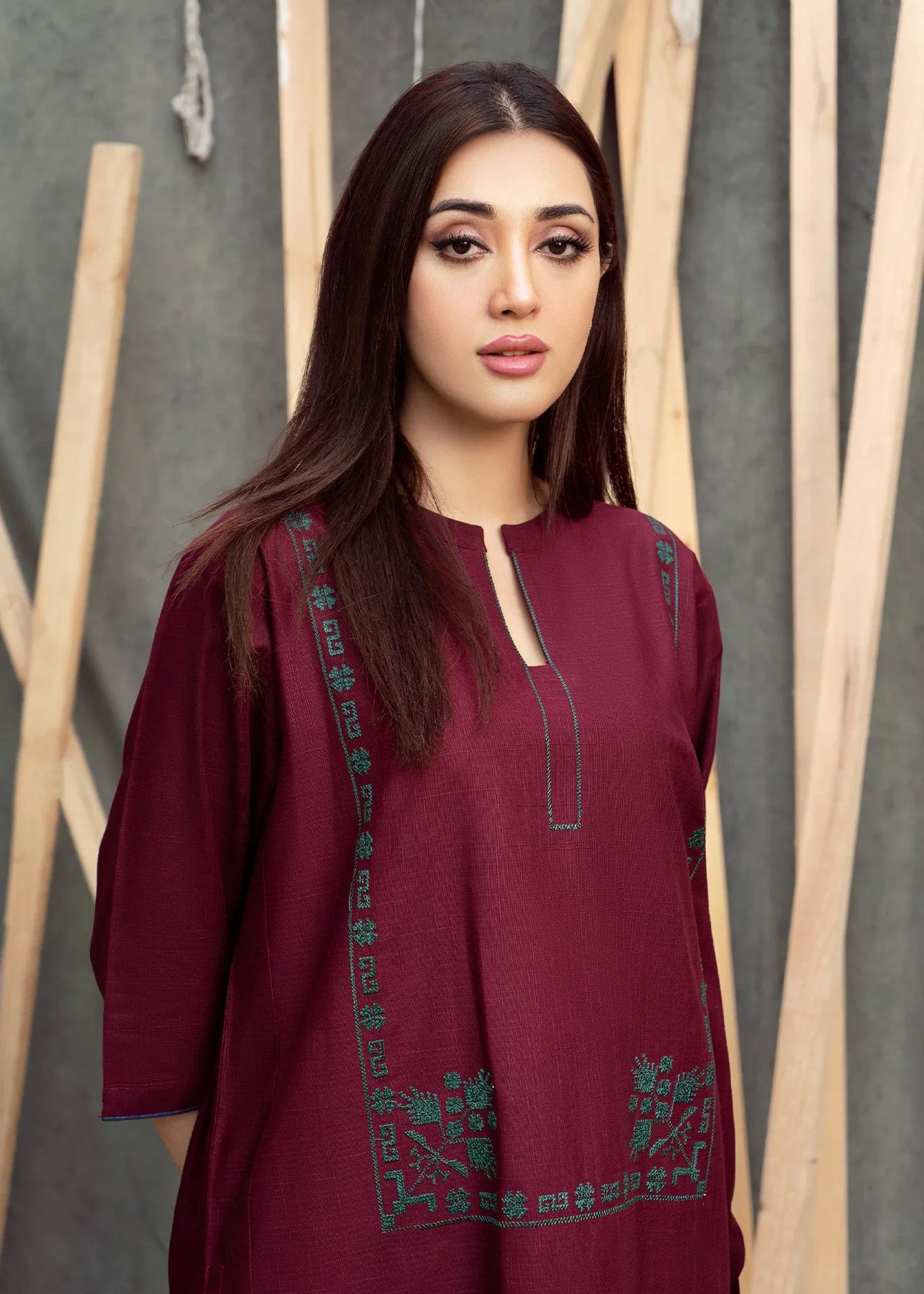 Sawera  Kurti