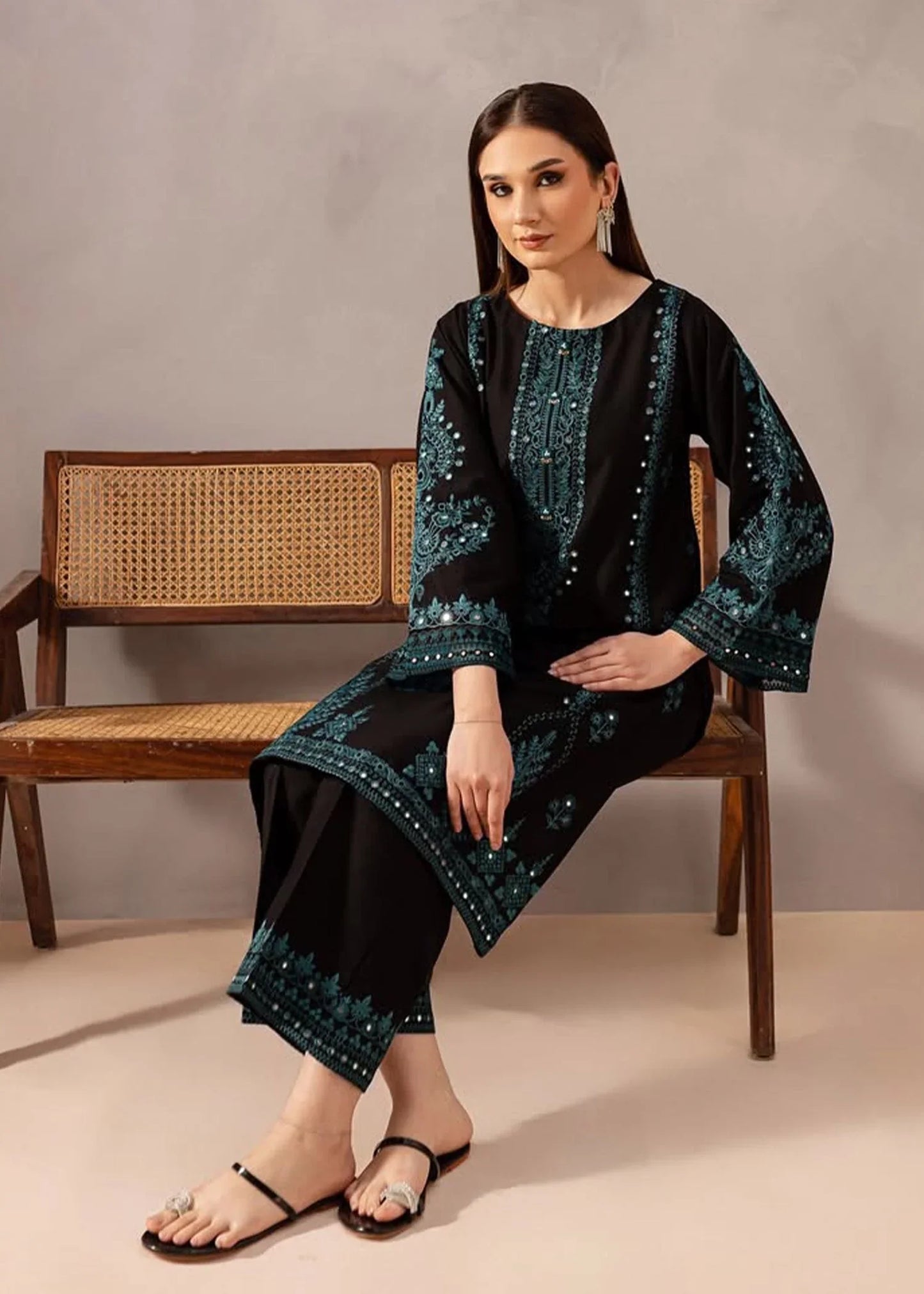 Kaamla - 2 Piece Suit