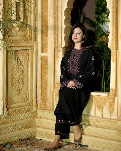 Black Luxe - 2 Piece Suit